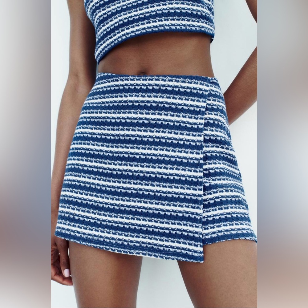 Zara Blue and White Striped Textured Knit Mini Skort Short Size M